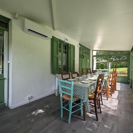 Maison Des Annees 30 - Vic-Sur-Cere - 14 Personnes Exterior photo